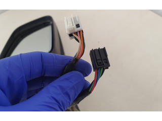 Зеркало электрическое Jeep Grand Cherokee 2010 - 2021 года