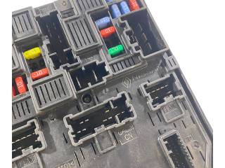 Блок предохранителей 284B75NA0B Nissan Rogue