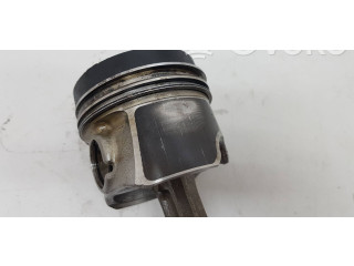 Поршень с шатуном 04bc Skoda Fabia Mk3 (NJ)