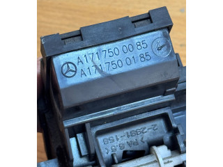 Zámek zadních dveří A1717500085, A1717500185 Mercedes-Benz C W203 2002