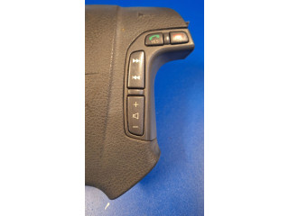 Подушка безопасности водителя    Volvo V70