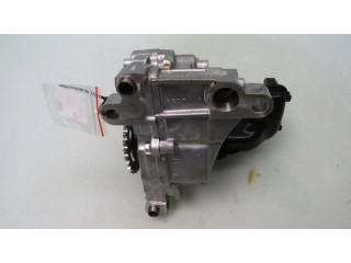 Масляный насос 21G27N358 Mazda 3