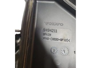 Блок предохранителей  9494210   Volvo XC90    