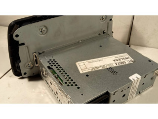 Радио/ проигрыватель CD/DVD / навигация