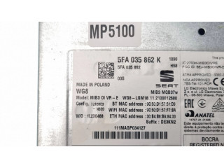 Радио/ проигрыватель CD/DVD / навигация