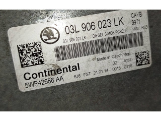 Блок управления двигателя 03L906023LK, 5WP42686AA   Skoda Rapid (NH)