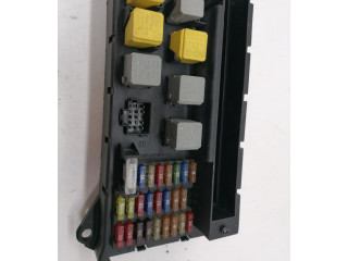 Блок предохранителей A9065450401 Mercedes-Benz 309