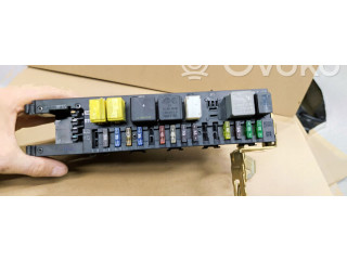 Pojistková skříňka 2035453701 Mercedes-Benz C W203 2005