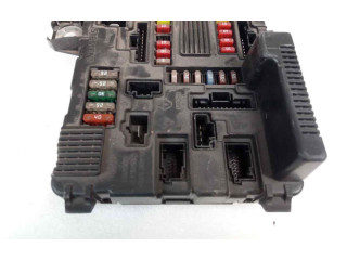 Блок предохранителей 8200306032C   Mercedes-Benz A W169    