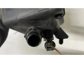 Расширительный бачок охлаждающей жидкости    