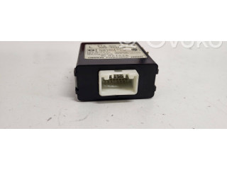 Блок управления ETS300220, G8D322AB   Mazda MPV II LW