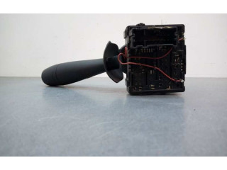 Ручка стеклоочистителей 681723631R, E10670253 Dacia Dokker