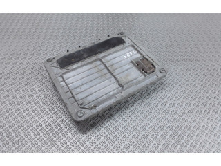 Блок управления двигателя 06A906019B   Skoda Octavia Mk1 (1U)