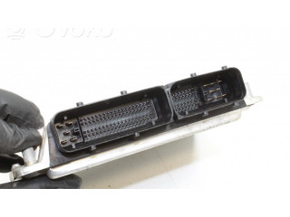 Блок управления двигателя 038906012GG, 0281010963   Skoda Fabia Mk1 (6Y)