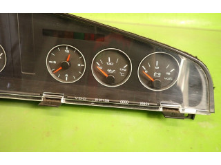 Спидометр (приборный щиток)    Audi A6 S6 C4 4A      