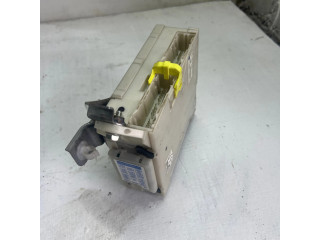 Блок предохранителей 8273053050, 7A240295 Lexus IS 220D-250-350