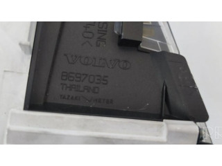 Панель приборов 8602881, 30710071 Volvo V50