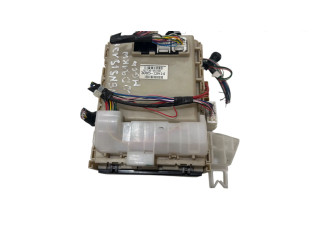 Pojistková skříňka 8273005720, 308512H14 Toyota Avensis T270 2012