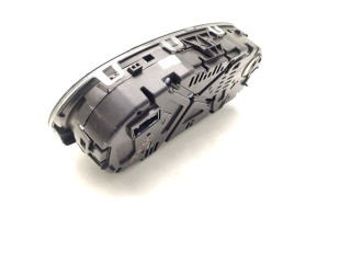 Панель приборов 6V0920940B   Skoda Fabia Mk3 (NJ)       