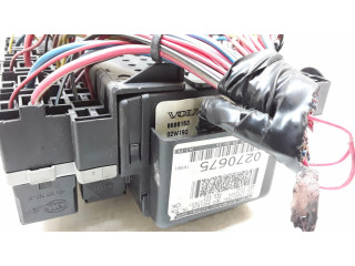 Pojistková skříňka 8688153, 8645729 Volvo S60 2002
