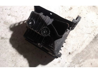 Блок предохранителей Volkswagen Jetta V