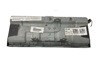 Подушка безопасности для колен 5G1880841C, 40372572232 Volkswagen e-Golf