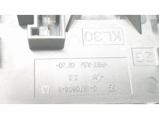 Pojistková skříňka 1670658, A2125407250 Mercedes-Benz E W212 2015