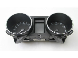 Панель приборов 5L0920940H   Skoda Yeti (5L)       