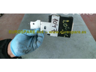 Блок предохранителей MN141469 Mitsubishi L200