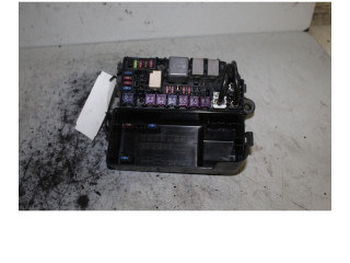 Блок предохранителей Daihatsu Sirion