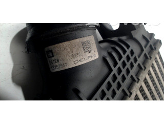 Интеркулер  13267647   Vauxhall Astra J 