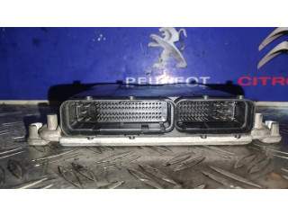 Řídící jednotka 0281012999, CENTRALITAMOTORUCE Chrysler Grand Voyager V