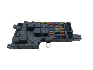 Блок предохранителей 8678449, 518828009 Volvo S80