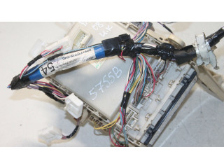 Pojistková skříňka 827300D290 Toyota Yaris 2007