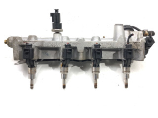 Топливная рампа 03C133036D   Volkswagen Golf Plus  