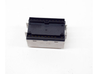 Pojistková skříňka MR515658 Mitsubishi Pajero 2002