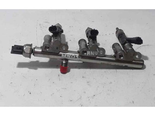 Топливная рампа 9802438180 Peugeot 2008 I