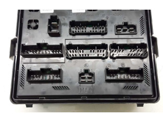 Блок предохранителей 8231008E83, Y290K01 SsangYong Rexton