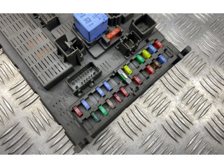 Блок предохранителей 9651938180   Citroen C8    