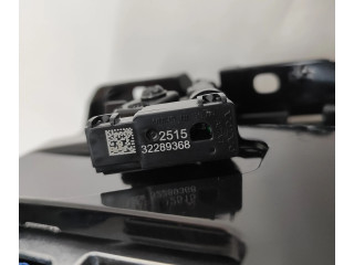 Дисплей 36012873, 32289368 Polestar 2