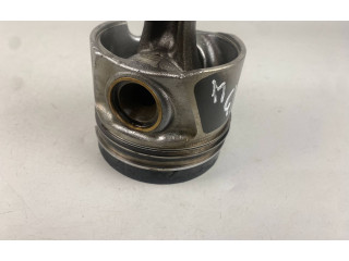  Поршень с шатуном  02604LA, 04LADE  Audi A3 S3 8V  