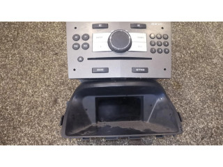 Радио/ проигрыватель CD/DVD / навигация