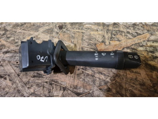 Ручка стеклоочистителей    Volvo V70