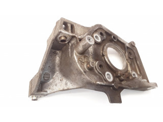 Кронштейн топливного насоса