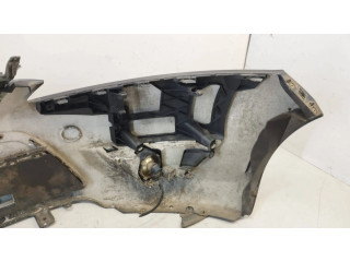 Передний бампер