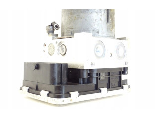 Блок АБС 5Q0614517AM Skoda Octavia Mk3 (5E) 2013 - 2019 года