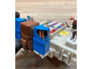 Блок предохранителей 24350BU210, 0212031 Nissan Almera N16