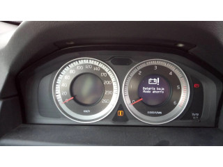 Панель приборов 31343325AA, 36001836   Volvo XC70       