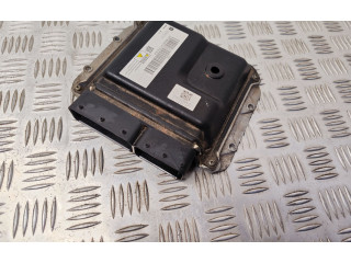 Блок управления двигателя 55585729 Opel Meriva B