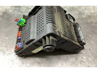 Блок предохранителей 30795114, 28073267   Volvo V70    